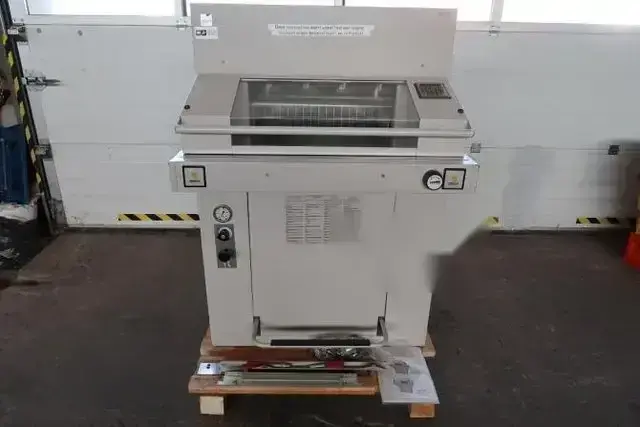 EBA 550 Papierschneider — Papierschneidemaschinen — gebraucht kaufen | 123Machinery
