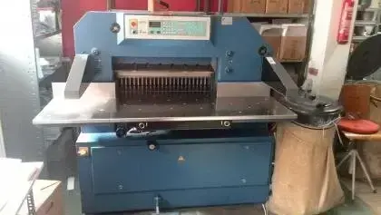 Schneider Senator 78 E-Line — Papierschneidemaschinen — gebraucht kaufen | 123Machinery