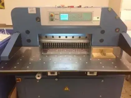 Schneider Senator 78 E-Line — Papierschneidemaschinen — gebraucht kaufen | 123Machinery