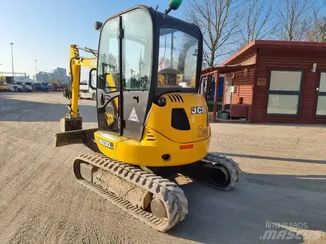 JCB 8018 8030 ZTS — Minibagger — gebraucht kaufen | 123Machinery