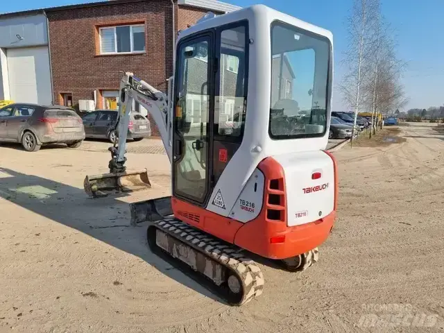 Takeuchi 8018 TB216 — Minibagger — gebraucht kaufen | 123Machinery