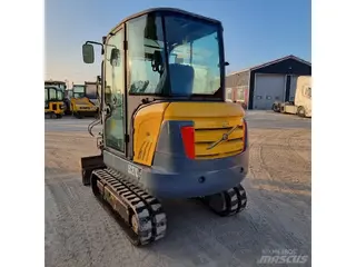 Volvo 8018 EC27C — Minibagger — gebraucht kaufen | 123Machinery