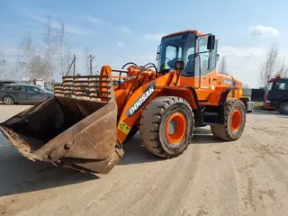 Doosan 980 DL200 — Radlader — gebraucht kaufen | 123Machinery