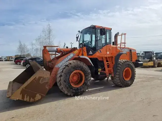 Doosan 980 DL300 — Radlader — gebraucht kaufen | 123Machinery