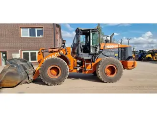 Hitachi 980 ZW220 — Radlader — gebraucht kaufen | 123Machinery