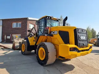 JCB 457 L220D — Radlader — gebraucht kaufen | 123Machinery
