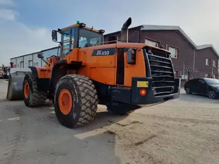 Doosan 821 DL450 — Radlader — gebraucht kaufen | 123Machinery