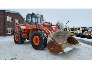 Doosan 821 DL400 — Foto 3