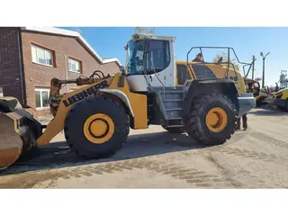 Liebherr 821 L 580 2plus2 — Foto 10