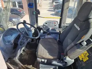 Komatsu 721 WA480-6 — Foto 8