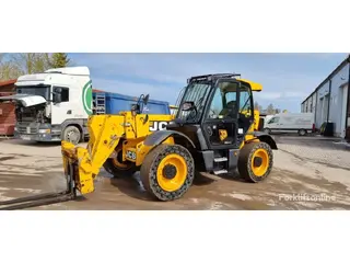 JCB 4CX 550-80 — Teleskopstapler — gebraucht kaufen | 123Machinery