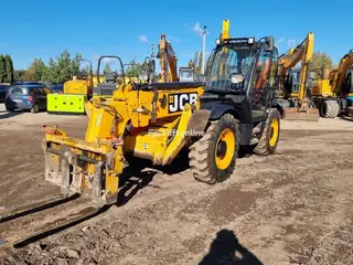 JCB 4CX 540-140 — Teleskopstapler — gebraucht kaufen | 123Machinery