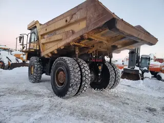 Komatsu 1 tonne HD405-7 — Foto 6