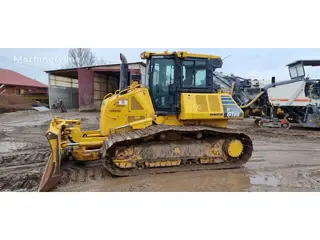 Komatsu 1 tonne D61PX — Foto 4
