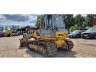Komatsu 1 tonne D41E — Planierraupen — gebraucht kaufen | 123Machinery