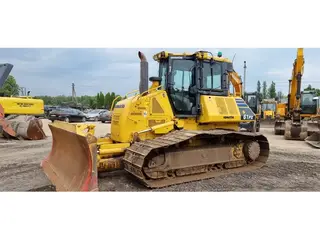Komatsu 1 tonne D61PX — Foto 7
