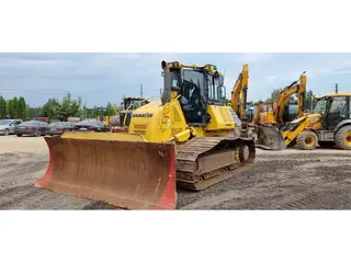 Komatsu 1 tonne D61PX — Foto 8