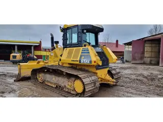 Komatsu 1 tonne D61PX-24 — Planierraupen — gebraucht kaufen | 123Machinery