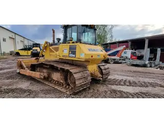 Komatsu D65PX-17 — Planierraupen — gebraucht kaufen | 123Machinery