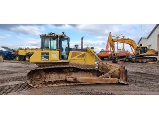 Komatsu D65PX-17 — Foto 8