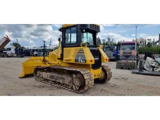 Komatsu D51EX — Planierraupen — gebraucht kaufen | 123Machinery