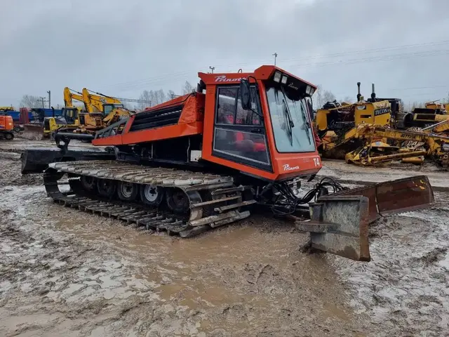 Komatsu D65PX — Planierraupen — gebraucht kaufen | 123Machinery