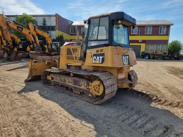 Cat D6K LGP — Planierraupen — gebraucht kaufen | 123Machinery