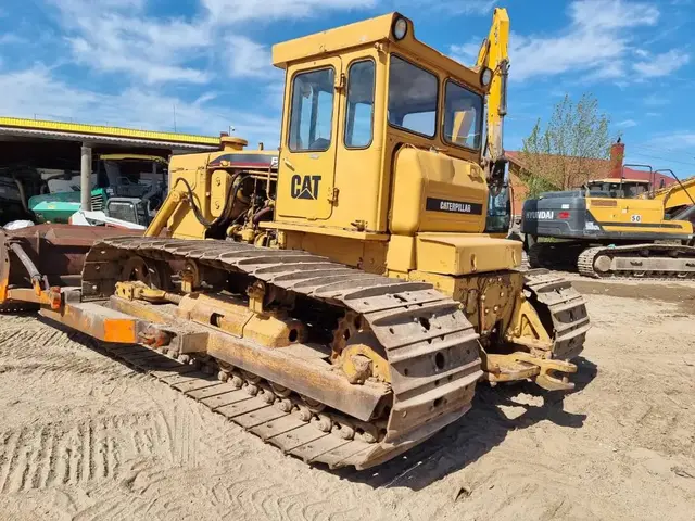 Cat 1650 B10 — Planierraupen — gebraucht kaufen | 123Machinery