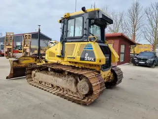 Komatsu 1650 D51PX-22 — Planierraupen — gebraucht kaufen | 123Machinery