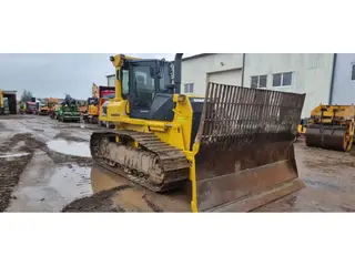 Komatsu 1650 D61EX-15 — Planierraupen — gebraucht kaufen | 123Machinery