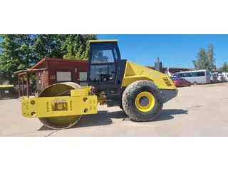 BOMAG BW211D-3 — Walzenzüge — gebraucht kaufen | 123Machinery