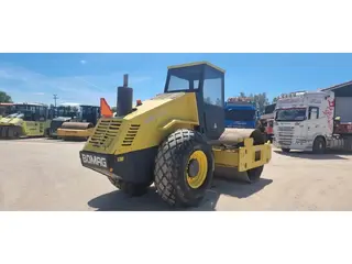 BOMAG BW211D-3 — Foto 3