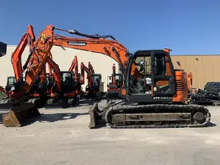 Doosan DX 140 LCR-5 — Kettenbagger — gebraucht kaufen | 123Machinery