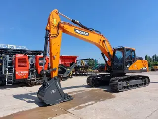 Doosan DX225LC-7M — Kettenbagger — neu kaufen | 123Machinery