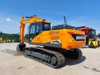 Doosan DX225LC-7M — Kettenbagger — neu kaufen | 123Machinery
