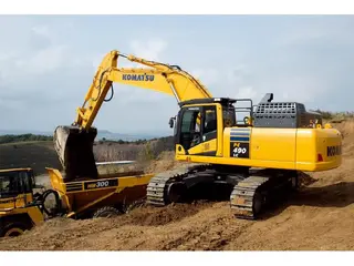 Komatsu PC 490LC-11 — Kettenbagger — gebraucht kaufen | 123Machinery