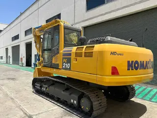 Komatsu PC210-10MO — Kettenbagger — neu kaufen | 123Machinery