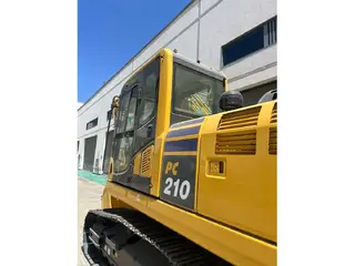 Komatsu PC210-10MO — Foto 3