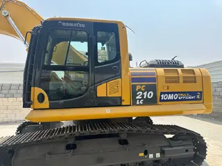 Komatsu PC210LC-10MO — Kettenbagger — neu kaufen | 123Machinery