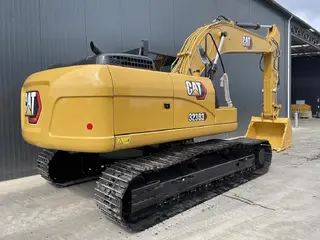 Cat 323D3 — Foto 3