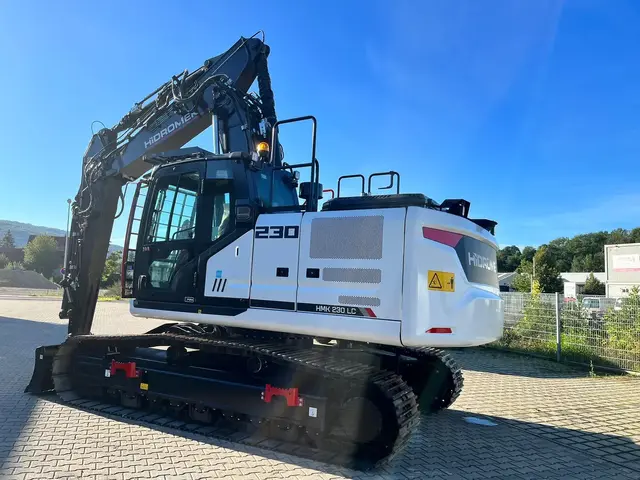 Hidromek HMK 230 LC-H4 — Kettenbagger — neu kaufen | 123Machinery