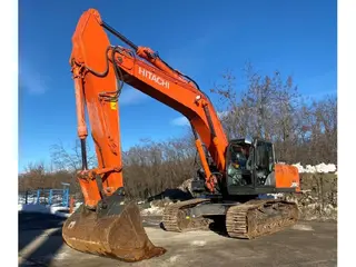 Hitachi ZX 350LCN-6 — Foto 4