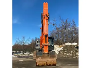 Hitachi ZX 350LCN-6 — Foto 5