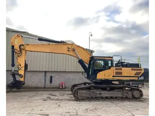 Hyundai HX520L — Kettenbagger — gebraucht kaufen | 123Machinery