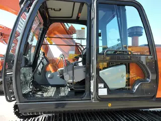 Hitachi ZX220LC-Gi — Foto 7