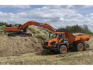 Doosan DX 300 NLC-7 — Foto 2