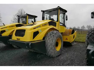 BOMAG BW 213 DH-5 — Walzenzüge — gebraucht kaufen | 123Machinery