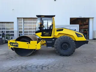 BOMAG BW 213 D-5 SL — Walzenzüge — gebraucht kaufen | 123Machinery