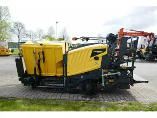 BOMAG BF 200 C-2 S200 TV — Asphaltfertiger — gebraucht kaufen | 123Machinery
