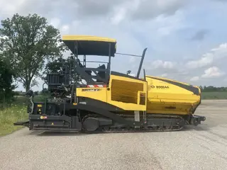 BOMAG BF 800 C S600 — Asphaltfertiger — gebraucht kaufen | 123Machinery